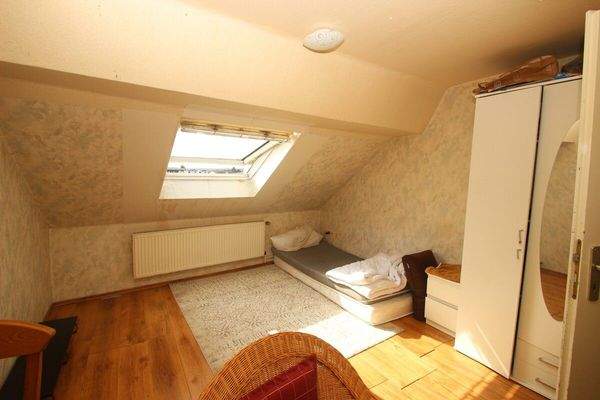 Schlafzimmer mit Platz für …