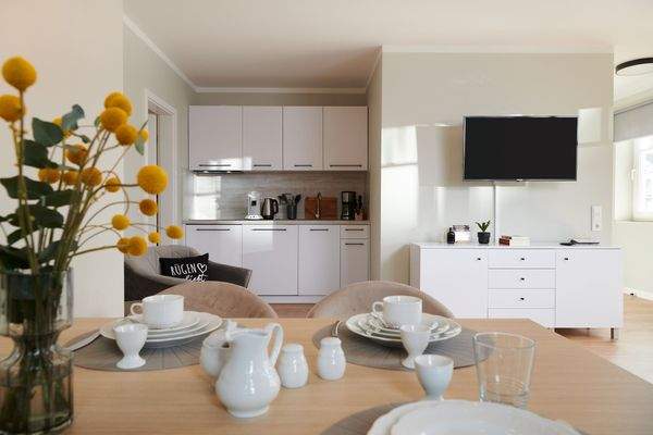 Die voll ausgestattete Einbauküche