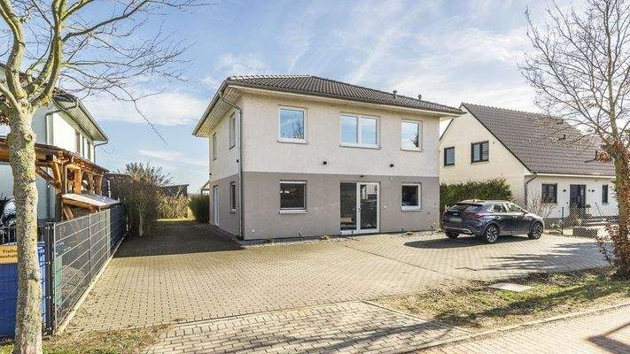 Vorderansicht des Hauses