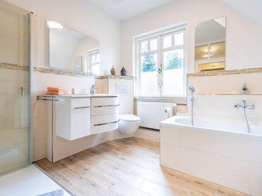 Badezimmer im Obergeschoss
