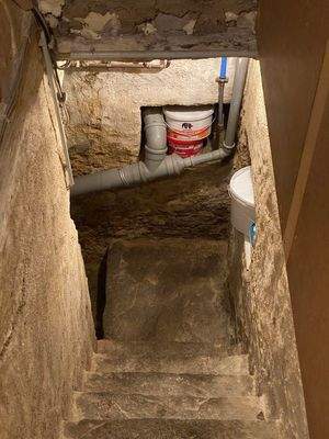 1.1. Kellerzugang.JPG