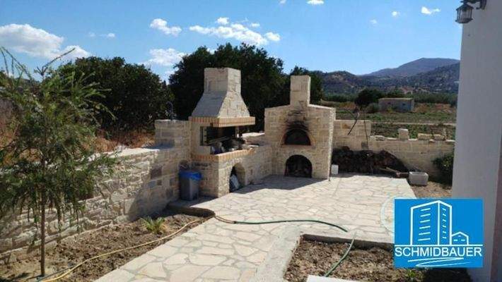 Kreta, Petrokefali: Südkreta Neues Haus mit zwei Schlafzimmern und großem Garten zu verkaufen