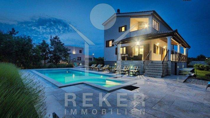 Idyllische Villa in ruhiger Lage in Svetvinčenat