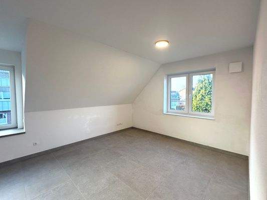 Helles Dachgeschosszimmer