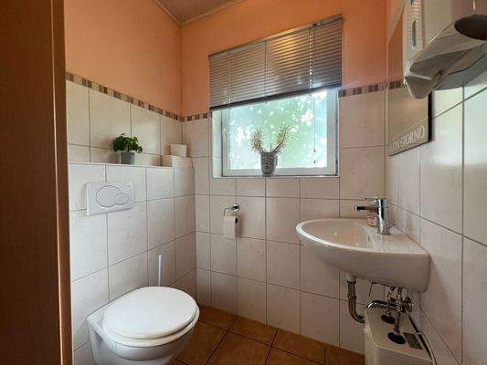 WC im Bürotrakt