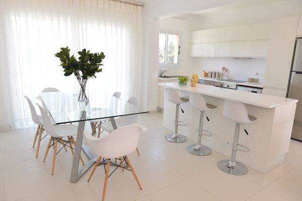 Küche mit Essbereich