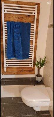 Bad mit Handtuchheizkörper