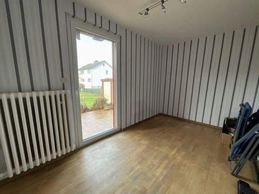 Zimmer mit Terrassenausgang