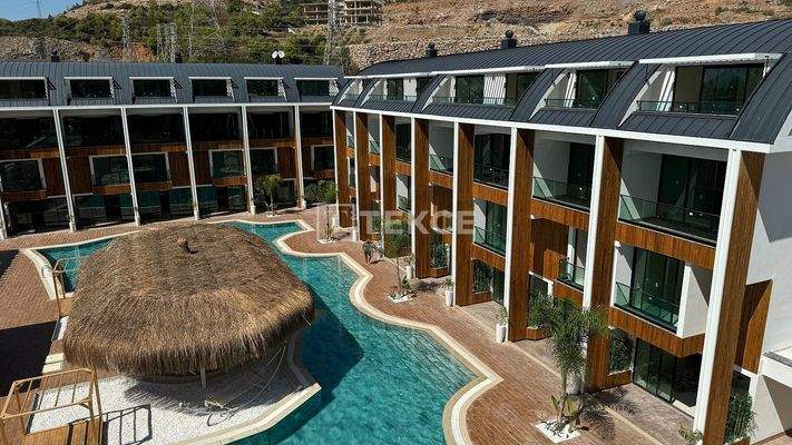 Elegant Real Estate Near the Sea in Alanya Konaklı