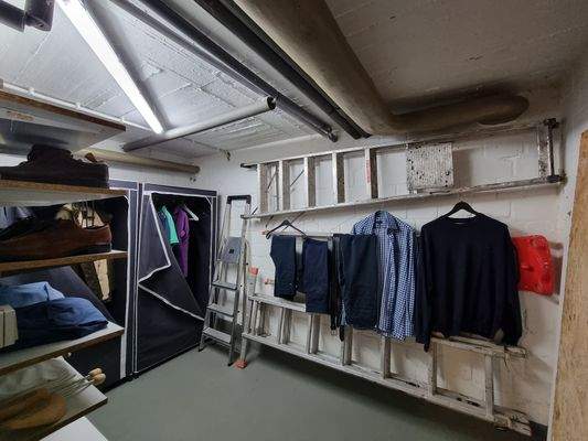 Kellerraum hinter Heizungsraum