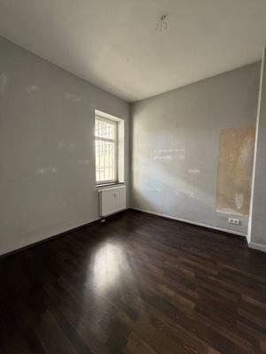 Kinder- oder Arbeitszimmer EG