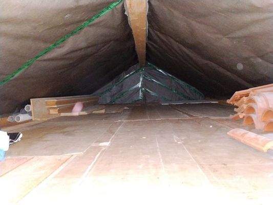 Stauraum im Spitzboden