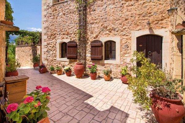 Villa For Sale in Samonas village 5.jpg