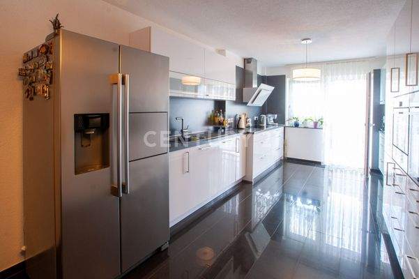 Zugang zum Balkon und Garten