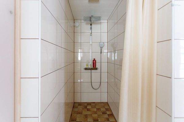 Saunabereich / Dusche