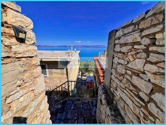 661aa2afb69840fa80a3750fada55b45-original