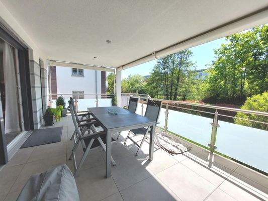 Terrasse mit tollem Blick ins Grüne