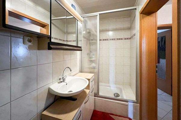 Duschbad im Erdgeschoss