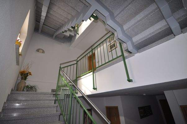 03 Treppenhaus.JPG