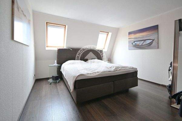 Schlafzimmer (Blick 1)