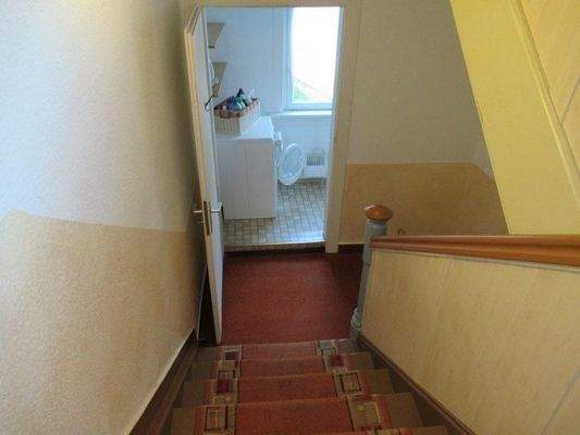 Vorderhaus_Treppe v. 1. OG_WC_ z. EG_IMG_0267_800x600