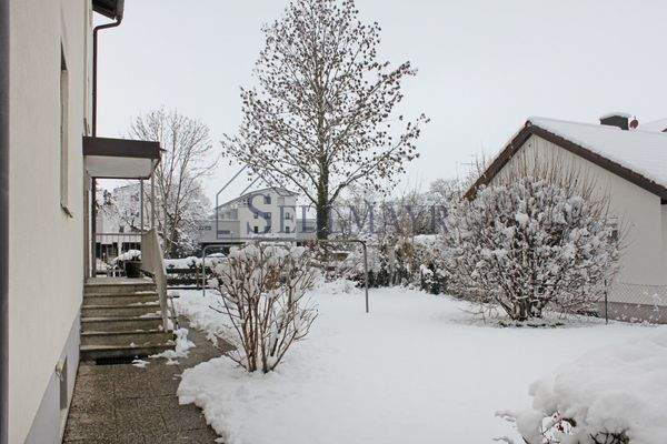 Außenansicht Eingangsbereich 2