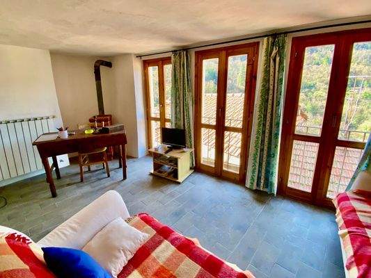 CV779_04 TERRA ITALIA IMMOBILIEN_LIGURIEN_CASTEL V