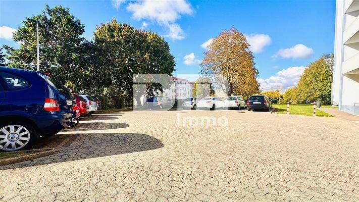 Parkplatz 2 Gemeinschaft