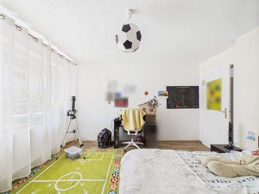 Schlafzimmer EG links