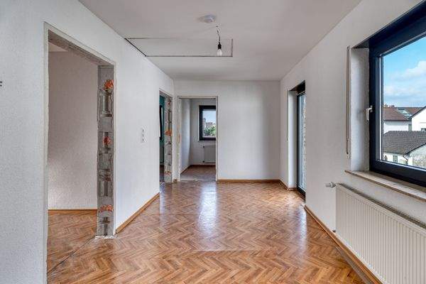 Zu den Schlafräumen im OG.jpg