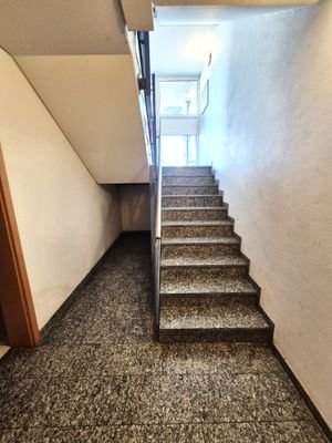 Treppenhaus UG.jpg