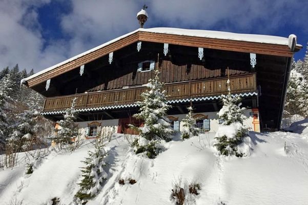 Außenansicht des Bauernhauses - urig und traditionell