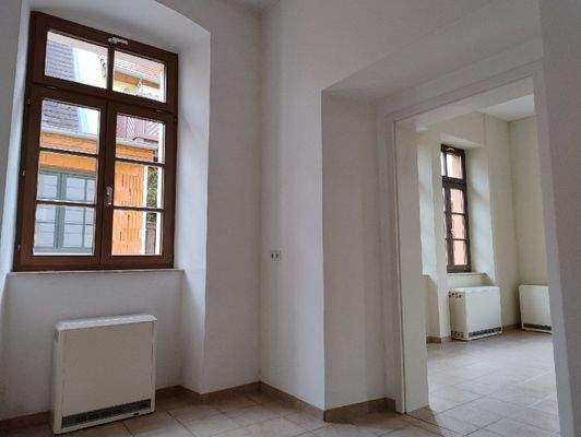 Küche mit Zugang zum Esszimmer.jpg