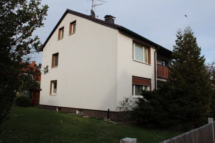 Dreifamilienhaus mit neu ausgebautem Dachgeschoss!