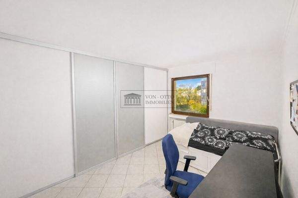 Kinderzimmer/Homeoffice