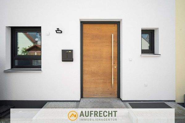 hochwertige Massivholz-Haustüre