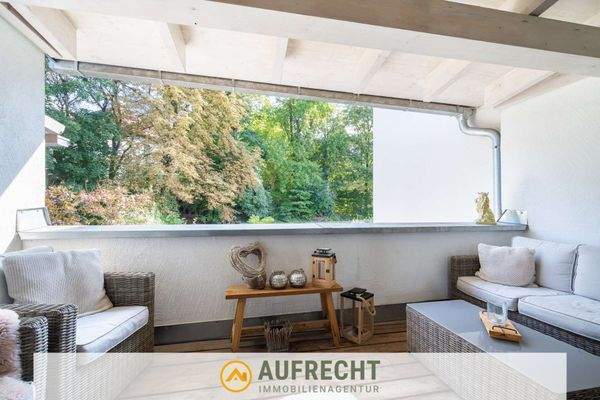 überdachte Dachterrasse