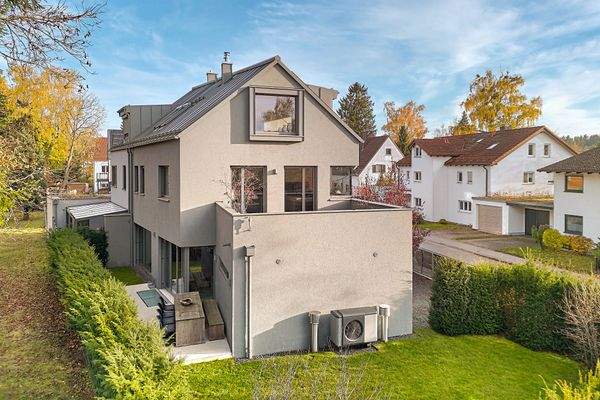 Hochwertige Haushälfte