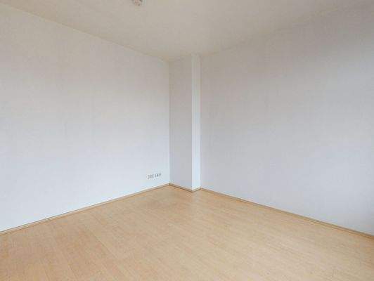 Wohn- und Schlafzimmer (3)