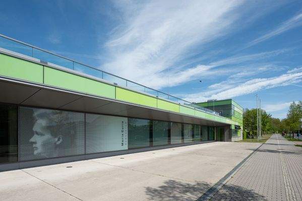 Gymnasium_Dallgow_tgd1341