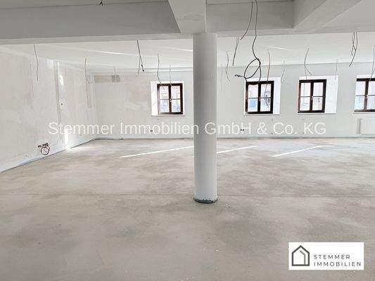 Arbeiten am Schlörplatz