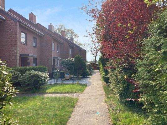 Blick auf die Reihenhausanlage