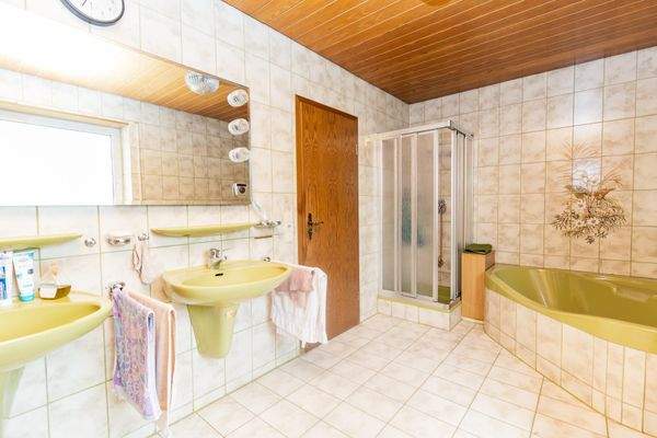 Badezimmer Erdgeschoss