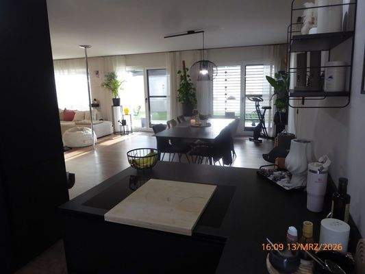 Zum Esszimmer hin.JPG