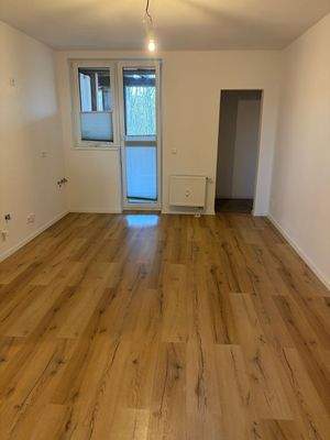 Helle Wohnung mit Holzboden