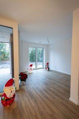 Blick nach draussen auf die Terassen