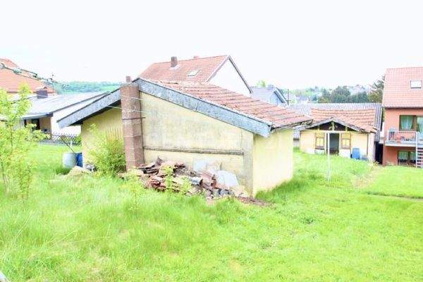 Garten mit Gartenhäuschen