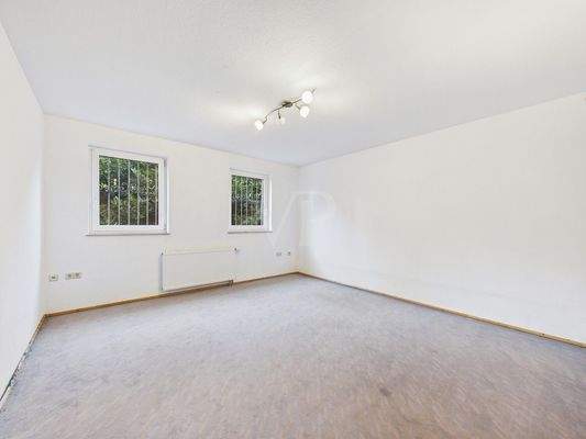 Schlaf-/ Gästezimmer oder Büro im KG