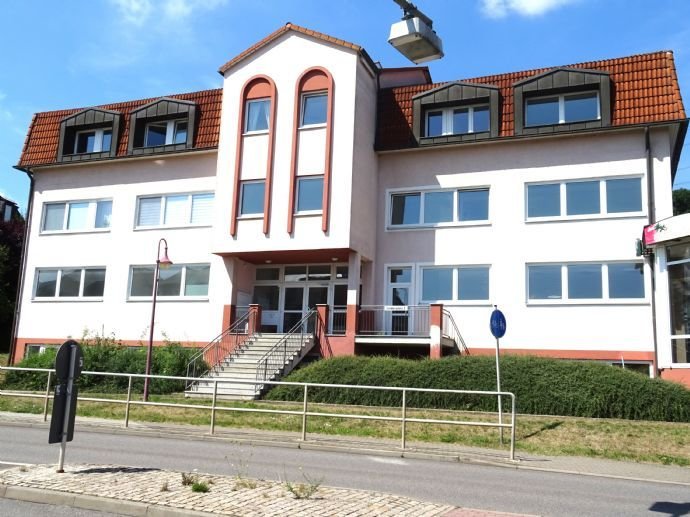 ** Schönes Haus, gemütliche Wohnung ** 3 Zimmer Wohnung in Zwickau Oberothenbach zu vermieten!!