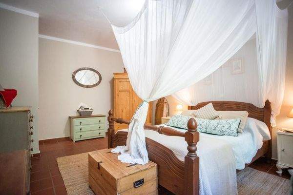 Kreta, Xamoudochori: Idyllische Residenz mit Apartments und Olivenhain zu verkaufen